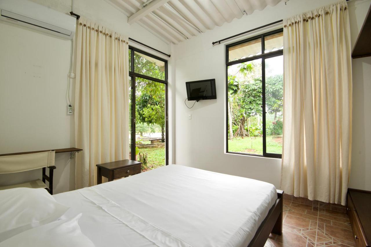 Hostal Suna Vito Puerto Asís Buitenkant foto
