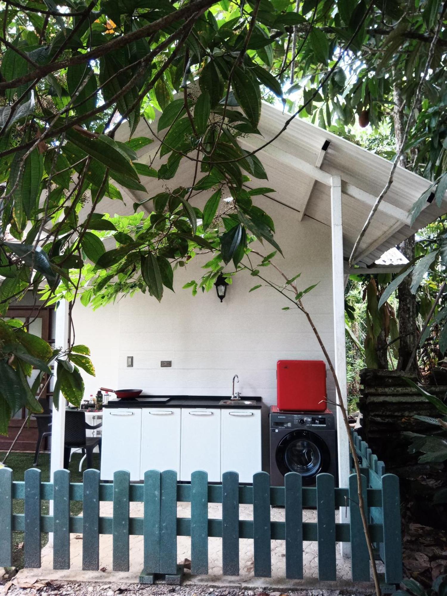 Hostal Suna Vito Puerto Asís Buitenkant foto