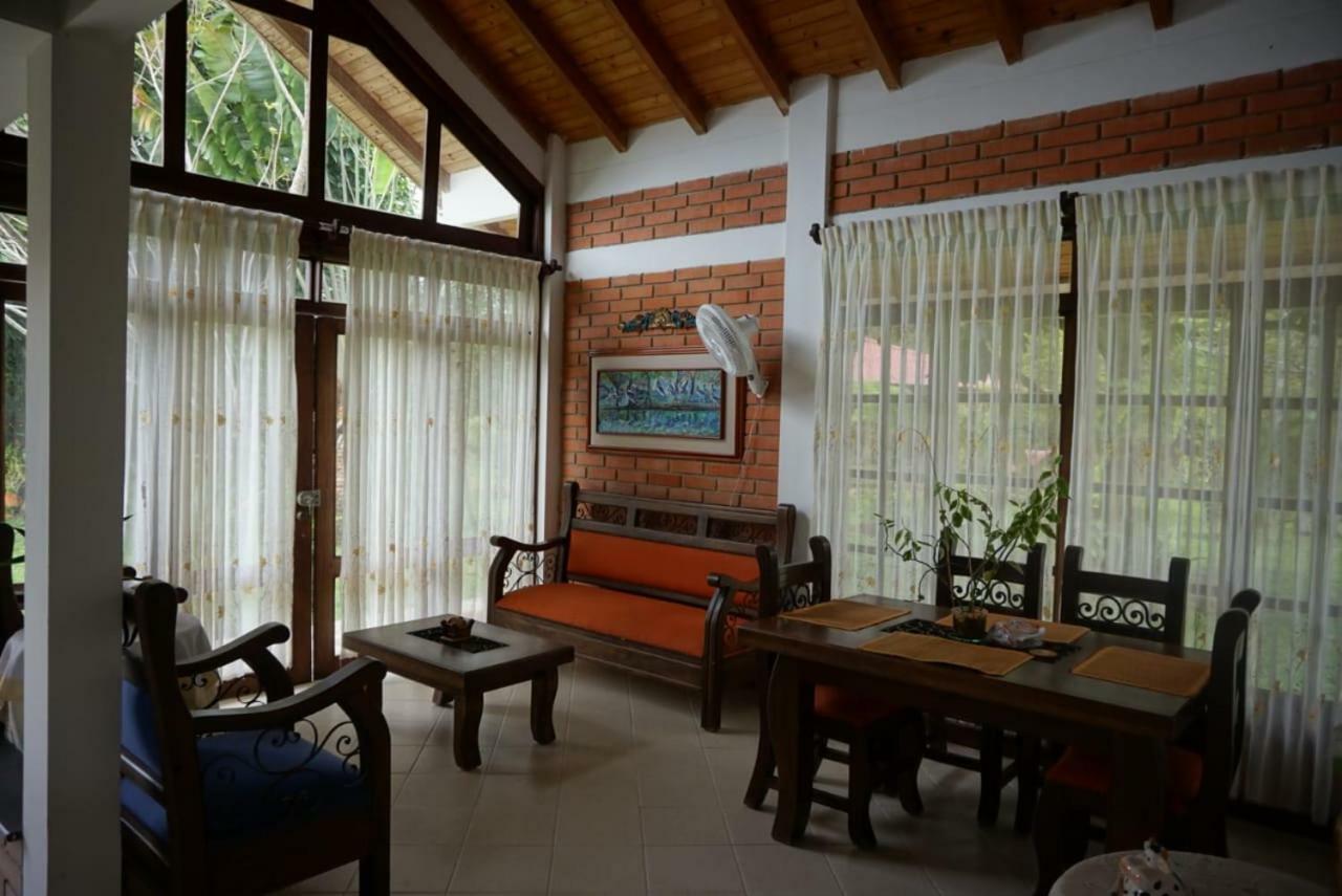 Hostal Suna Vito Puerto Asís Buitenkant foto