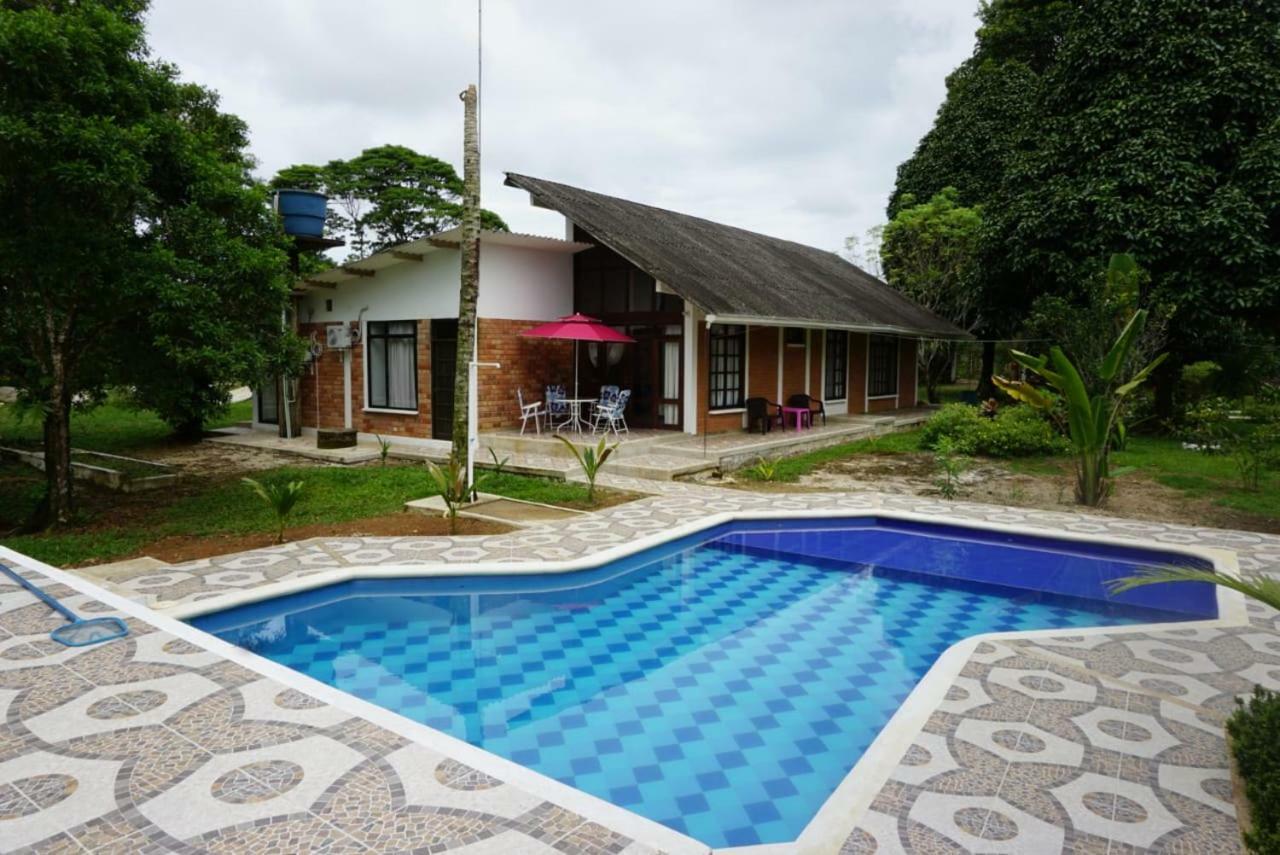 Hostal Suna Vito Puerto Asís Buitenkant foto