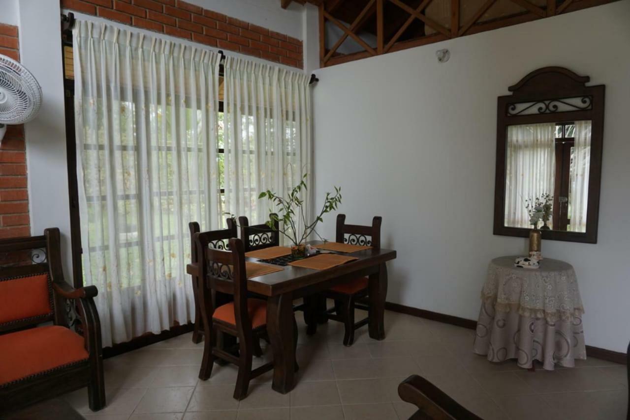 Hostal Suna Vito Puerto Asís Buitenkant foto