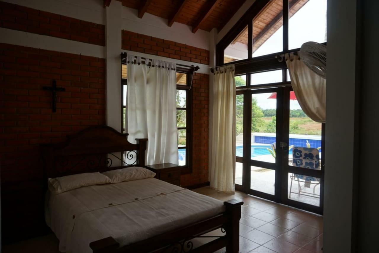 Hostal Suna Vito Puerto Asís Buitenkant foto