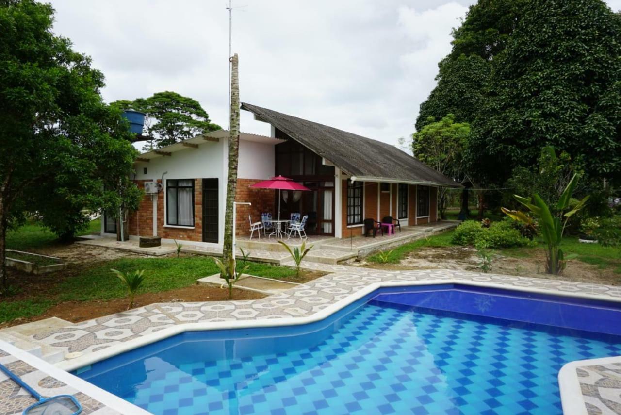 Hostal Suna Vito Puerto Asís Buitenkant foto